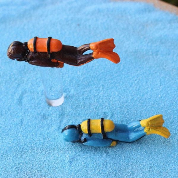 Blue Miniature Divers Figurines, Cute Lifelike Resin Divers Treasure Box Ornament Aquarium Decoration Micro Landscape DIY Accessories Fish and Aquatic Pets(Diver) - Image 3