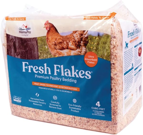 Manna Pro Fresh Flakes | Chicken Coop Bedding | Pine Shavings for Chicken Bedding | 4 Cubic Feet