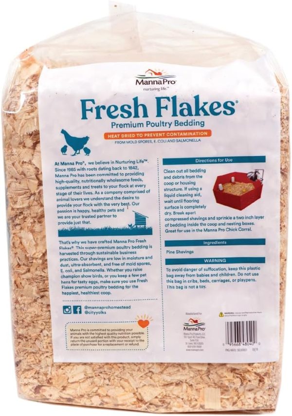 Manna Pro Fresh Flakes | Chicken Coop Bedding | Pine Shavings for Chicken Bedding | 4 Cubic Feet - Image 2