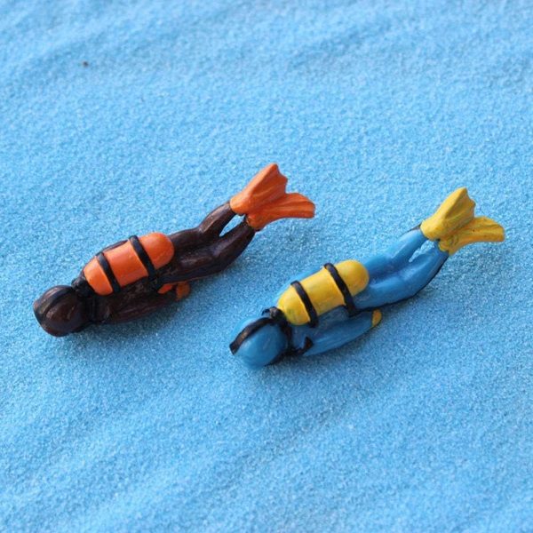 Blue Miniature Divers Figurines, Cute Lifelike Resin Divers Treasure Box Ornament Aquarium Decoration Micro Landscape DIY Accessories Fish and Aquatic Pets(Diver) - Image 2