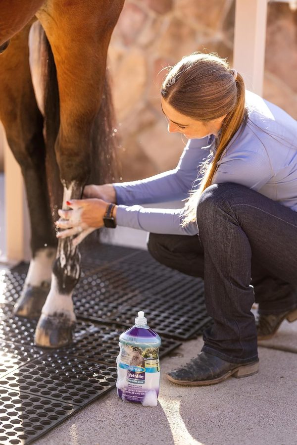 Farnam Vetrolin Wonder Blue Gentle Moisturizing Shampoo for Horses, Livestock and Dogs Blue 32 - Image 7